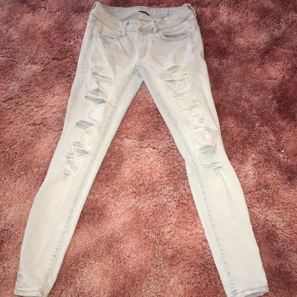 American eagle ripped jeans